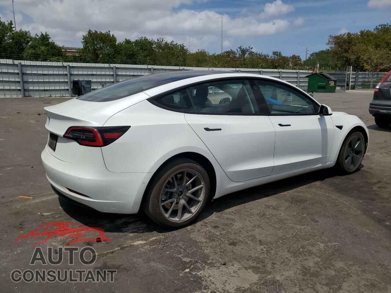 TESLA MODEL 3 2021 - 5YJ3E1EA2MF854713