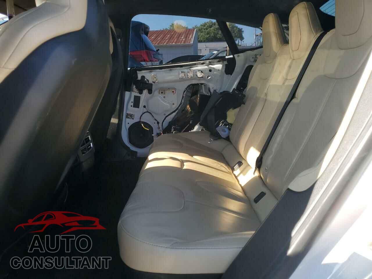 TESLA MODEL S 2016 - 5YJSA1E11GF157111