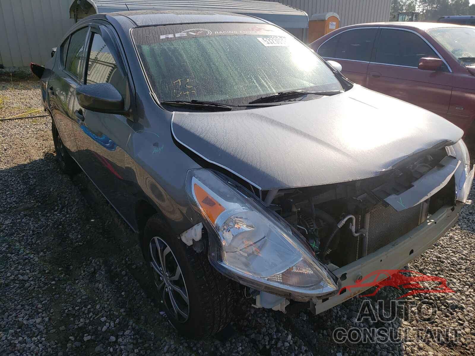 NISSAN VERSA 2019 - 3N1CN7APXKL871614