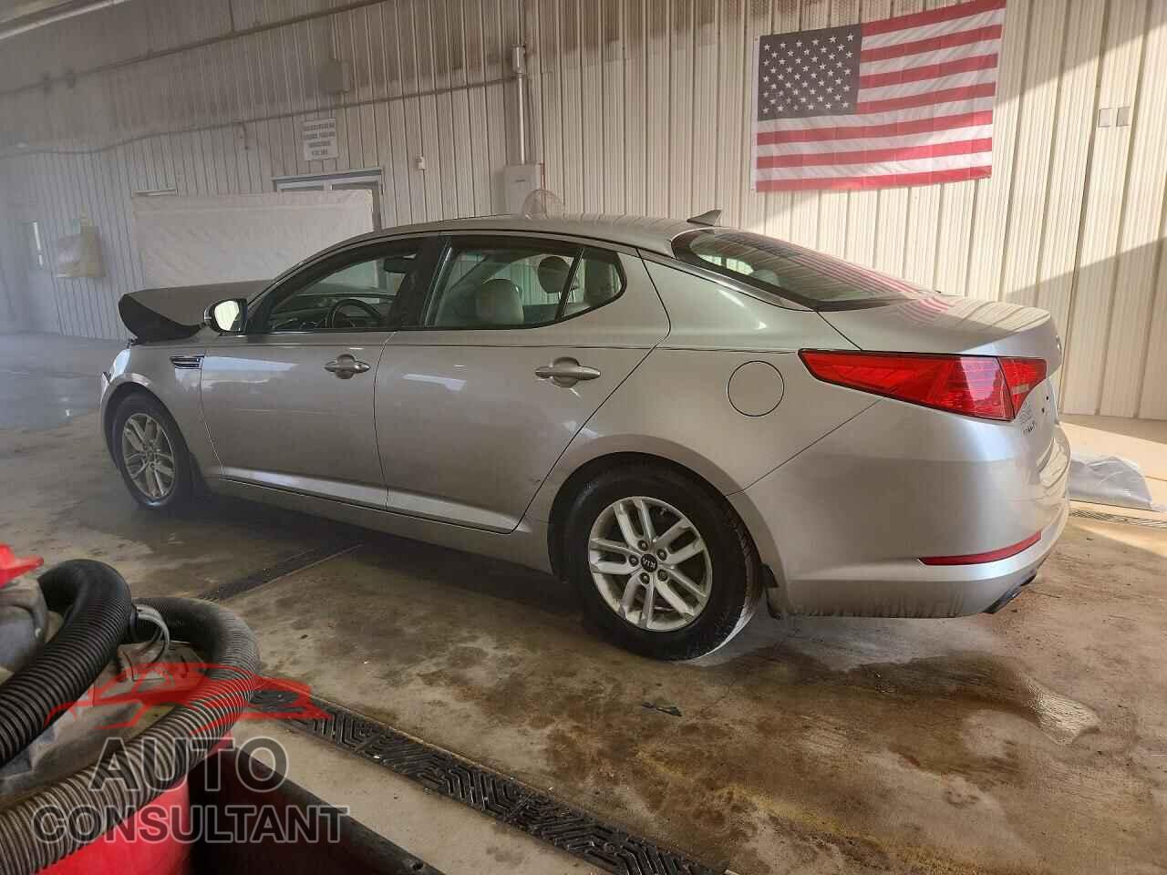 KIA OPTIMA 2011 - KNAGM4A7XB5161982