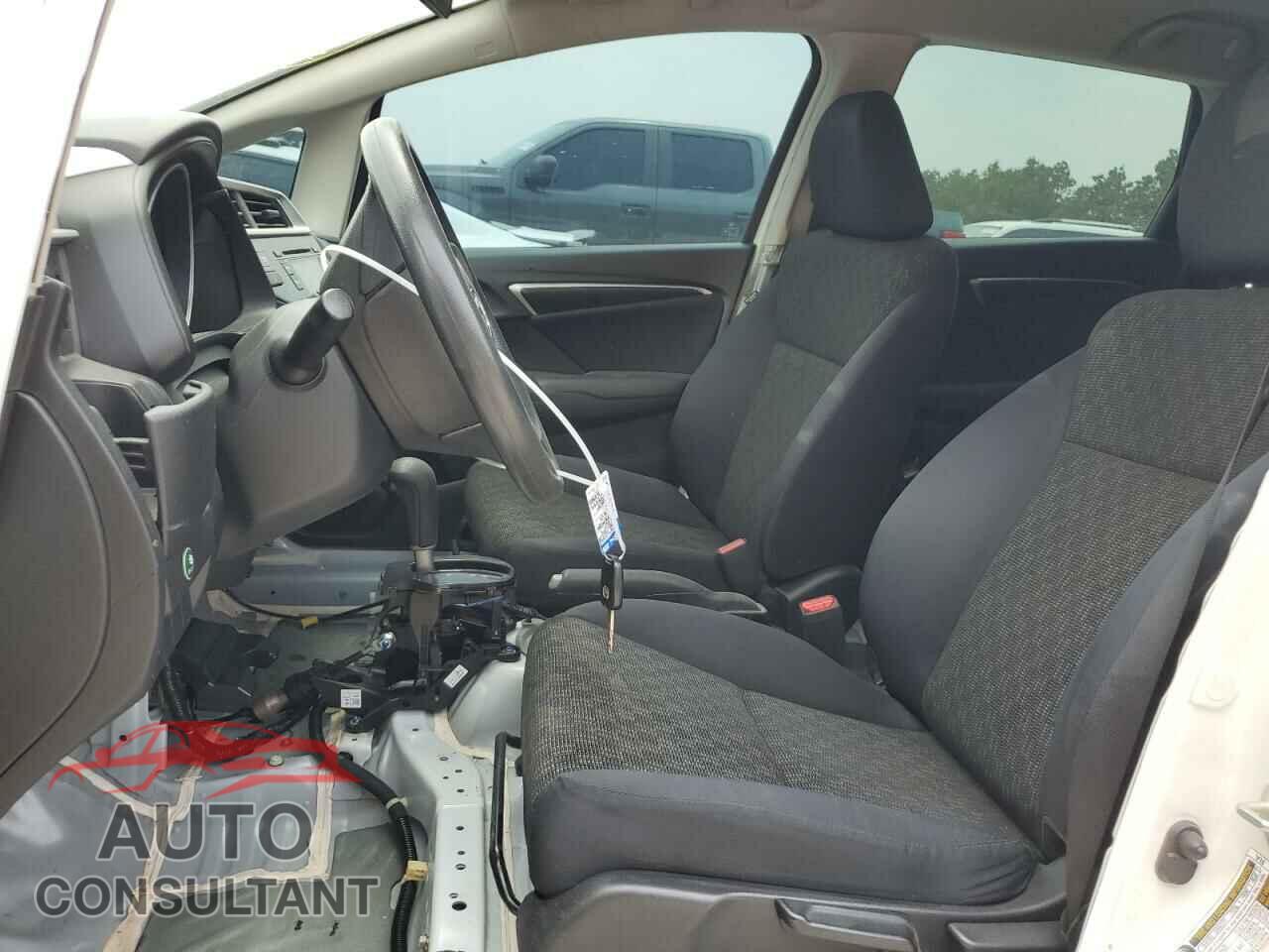 HONDA FIT 2017 - JHMGK5H52HS007777