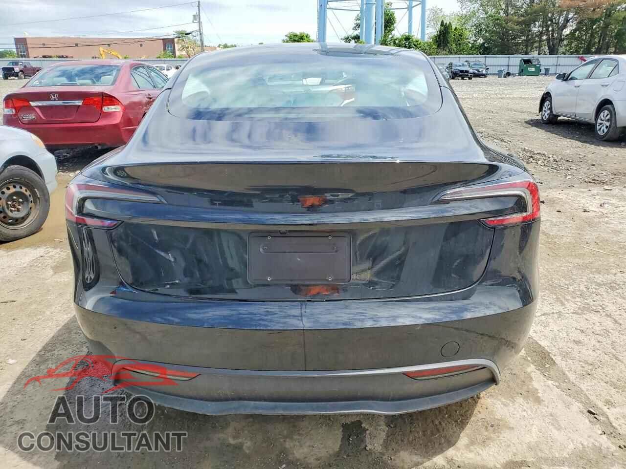 TESLA MODEL 3 2026 - 5YJ3E1EA6TF122129