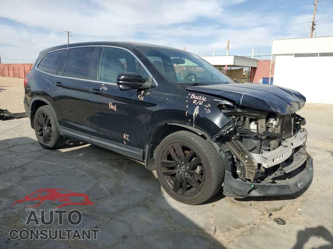 HONDA PILOT 2017 - 5FNYF5H53HB005754