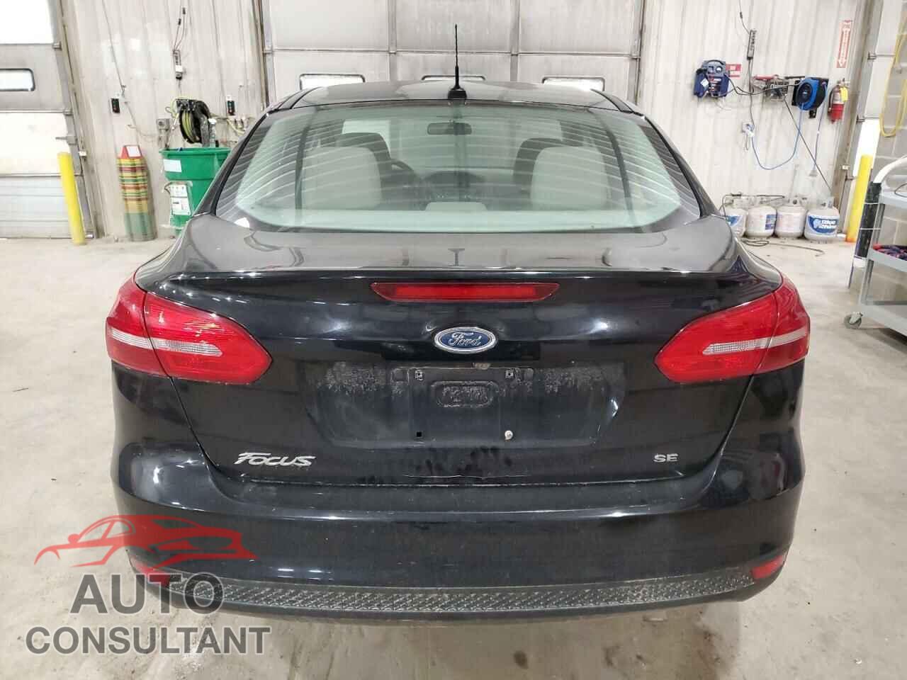 FORD FOCUS 2017 - 1FADP3F26HL225076