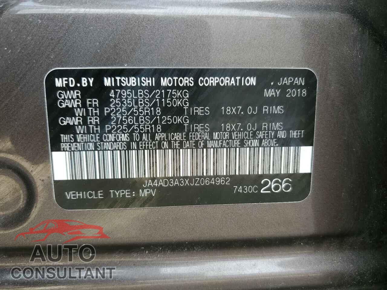 MITSUBISHI OUTLANDER 2018 - JA4AD3A3XJZ064962