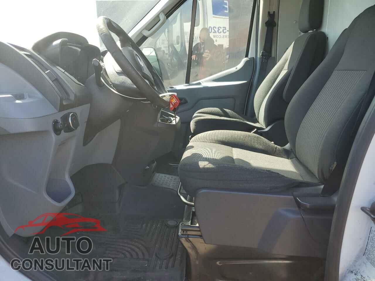 FORD TRANSIT 2016 - 1FTRS4XG3GKA16705