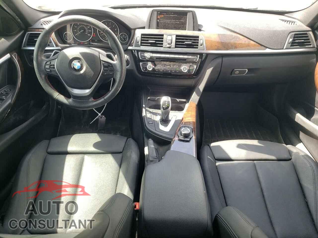 BMW 3 SERIES 2016 - WBA8E9G57GNU27616