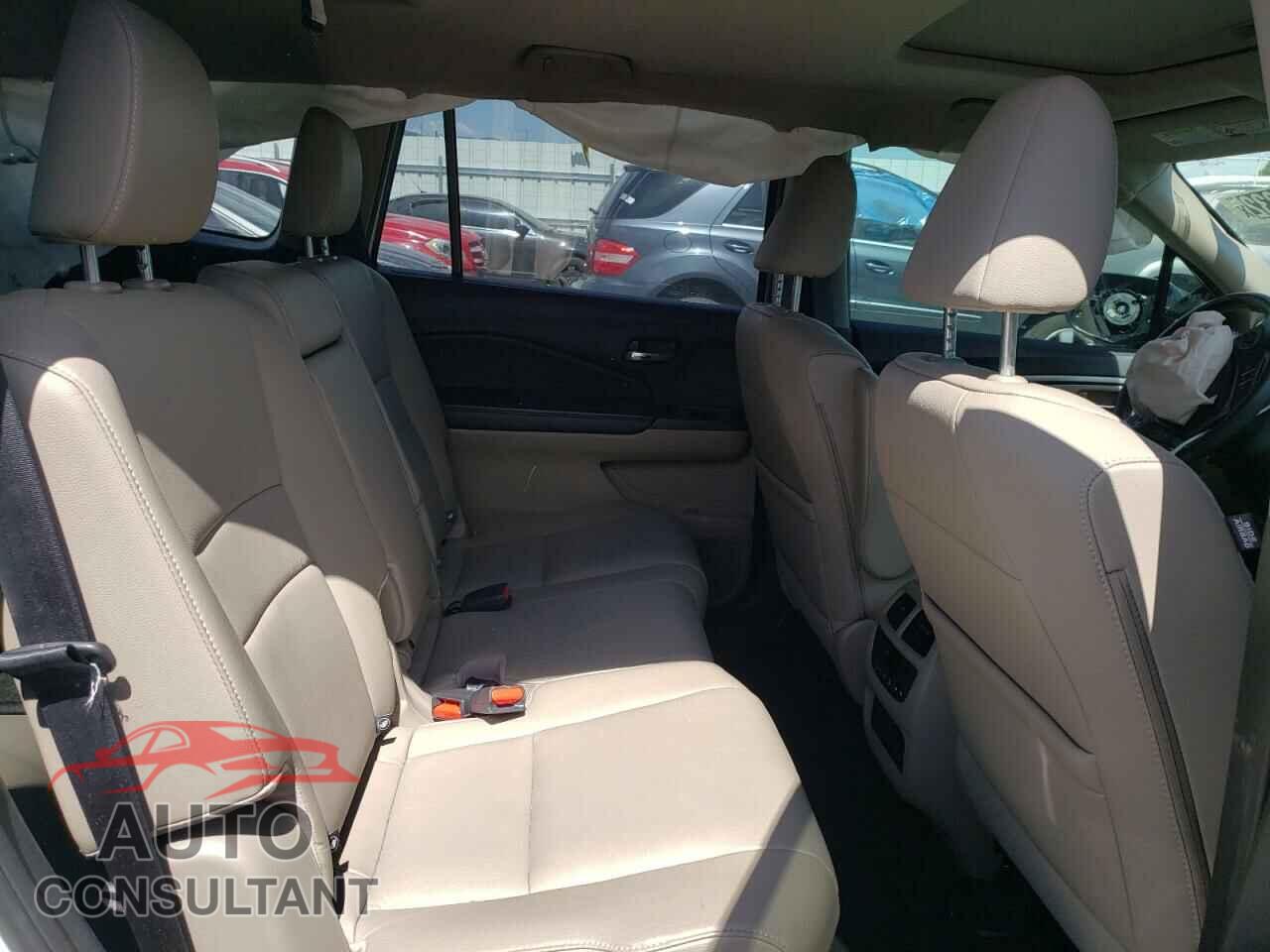 HONDA PILOT 2016 - 5FNYF6H78GB036178