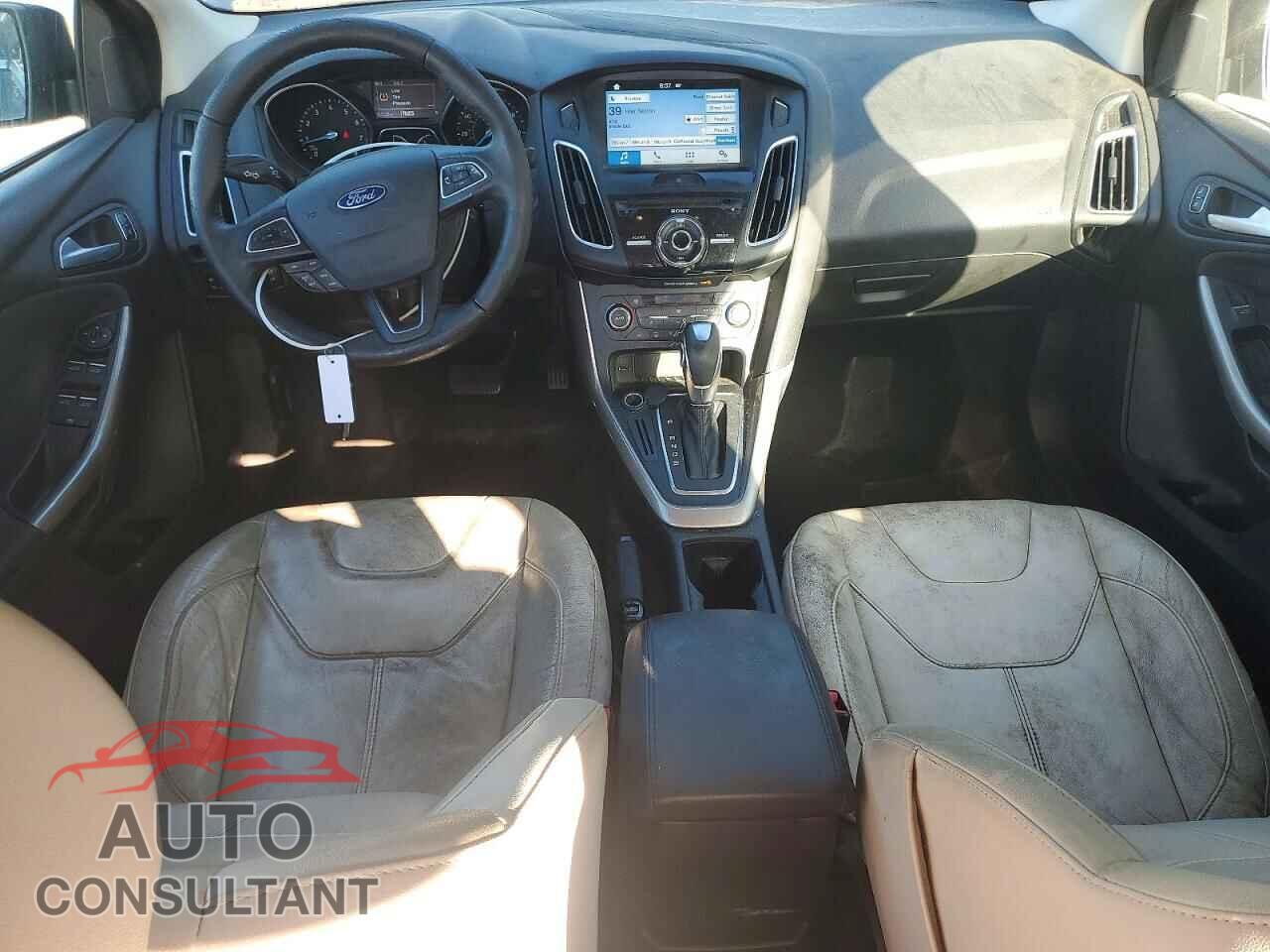 FORD FOCUS 2016 - 1FADP3J28GL287925
