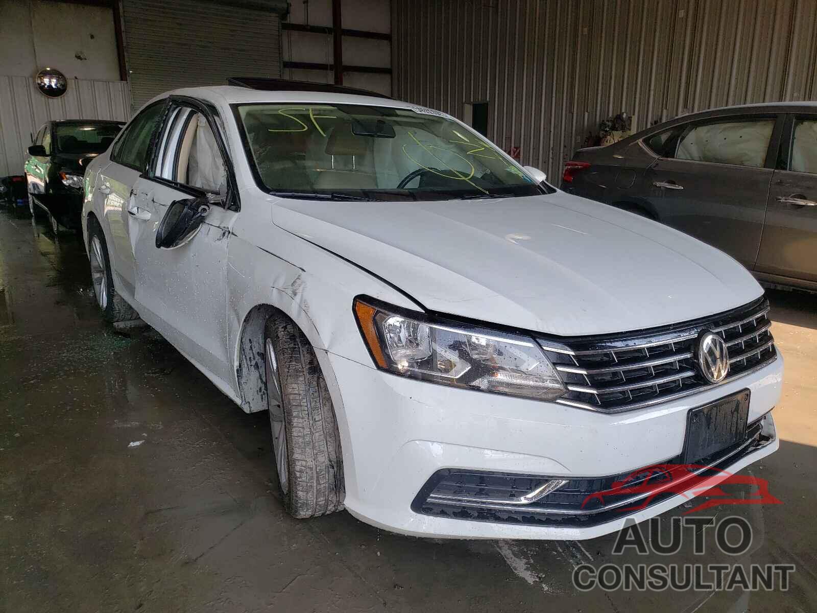 VOLKSWAGEN PASSAT 2019 - 1VWLA7A35KC002904