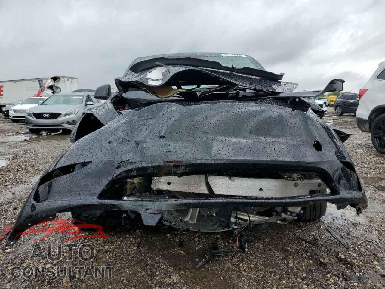 TESLA MODEL Y 2024 - 7SAYGDED7RF018059