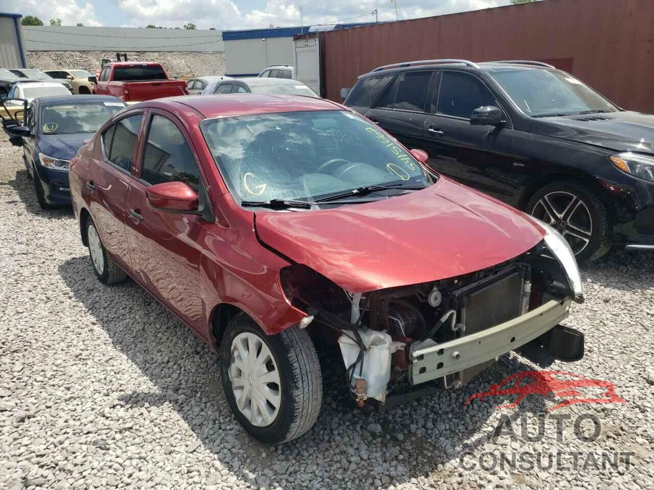 NISSAN VERSA 2018 - 3N1CN7AP0JL807466