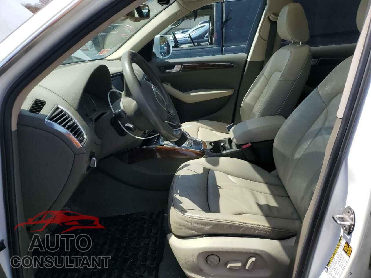 AUDI Q5 2011 - WA1LFAFP6BA088131