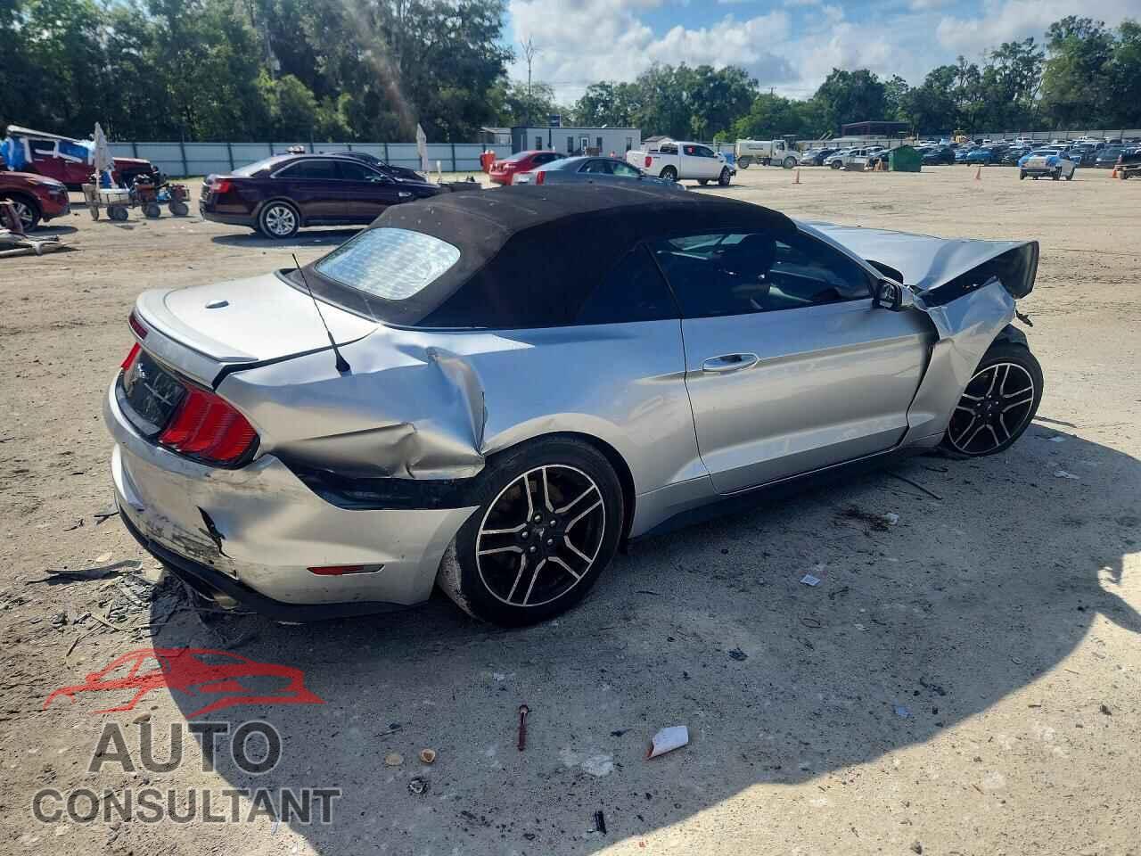 FORD MUSTANG 2018 - 1FATP8UH2J5133277