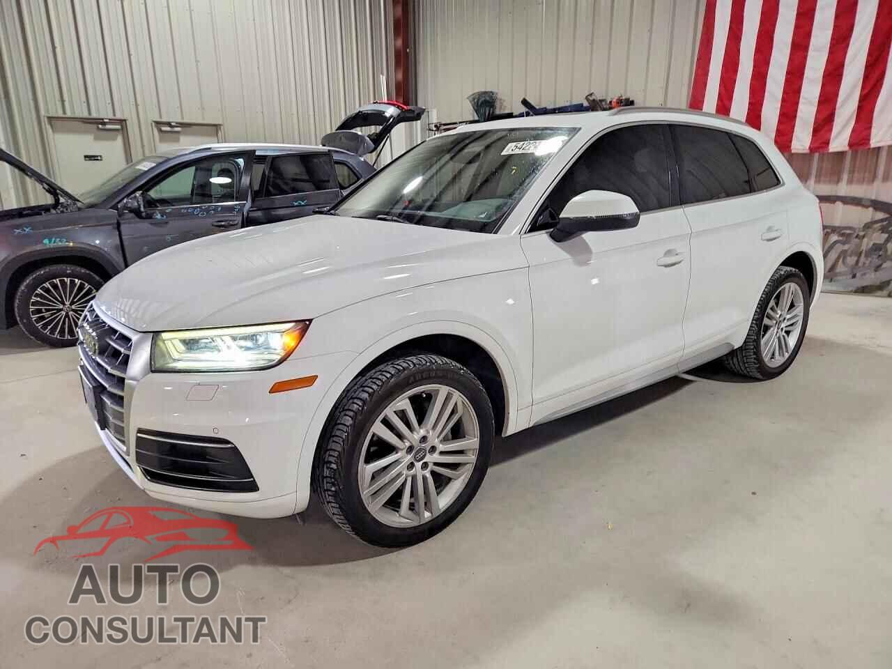 AUDI Q5 2018 - WA1BNAFY4J2039056