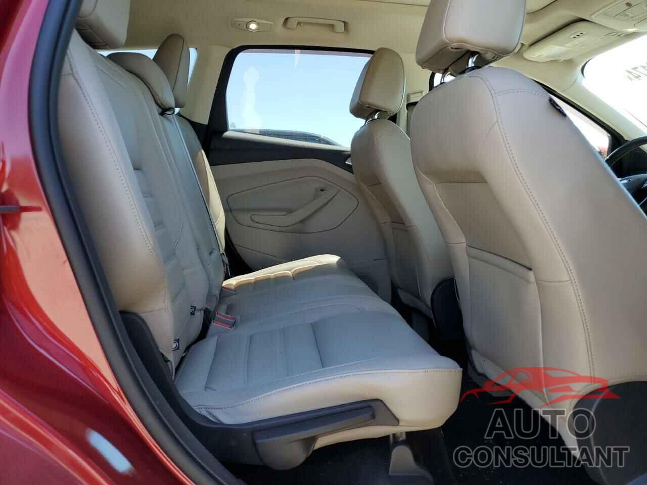 FORD ESCAPE 2017 - 1FMCU9JD2HUE62504