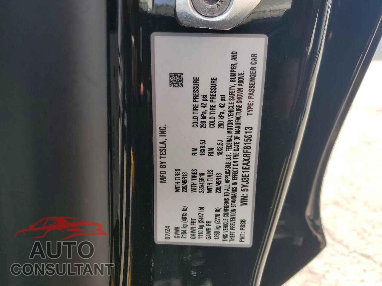 TESLA MODEL 3 2024 - 5YJ3E1EAXRF815813
