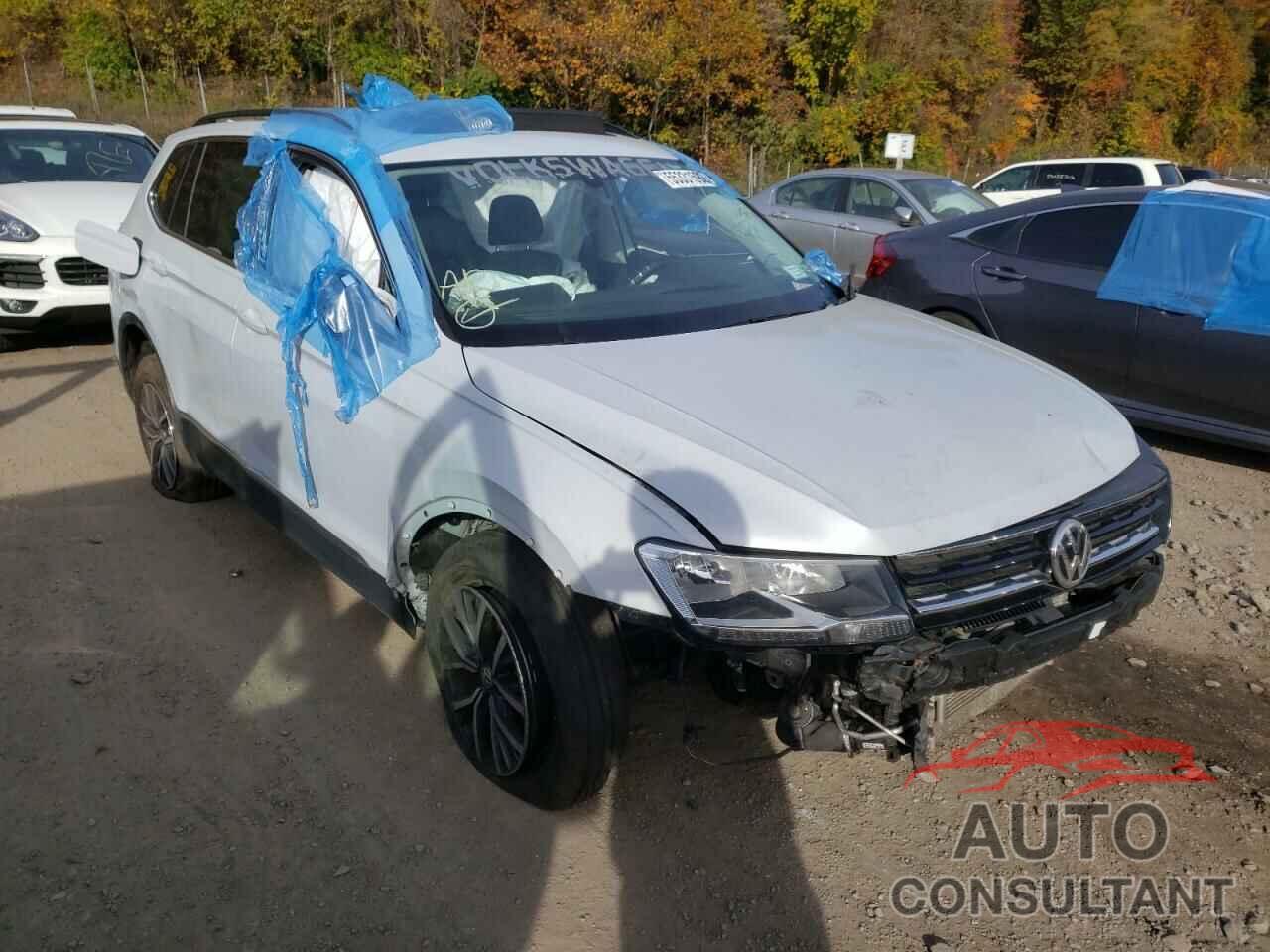 VOLKSWAGEN TIGUAN 2018 - 3VV2B7AX7JM217133