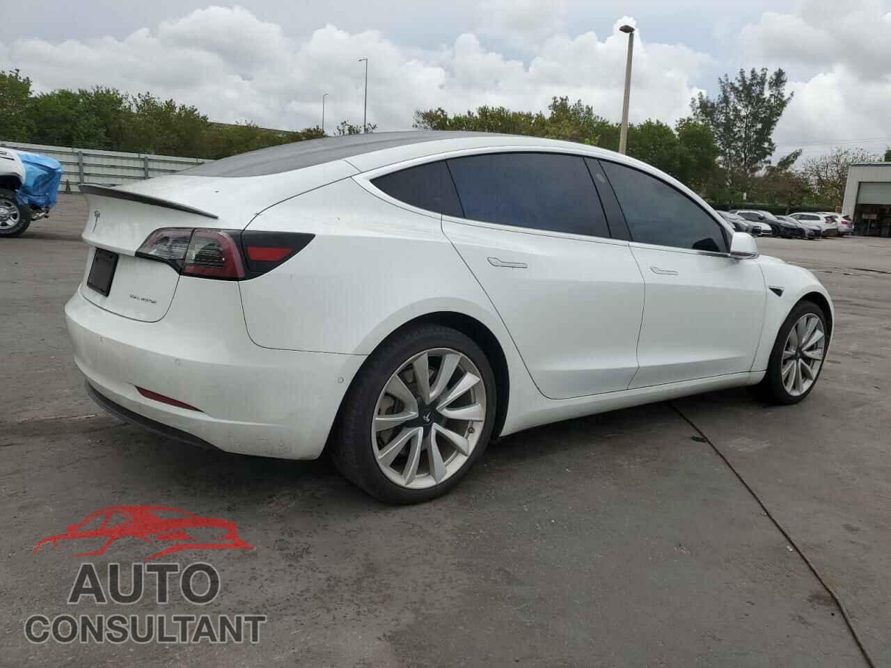 TESLA MODEL 3 2019 - 5YJ3E1EB3KF418622