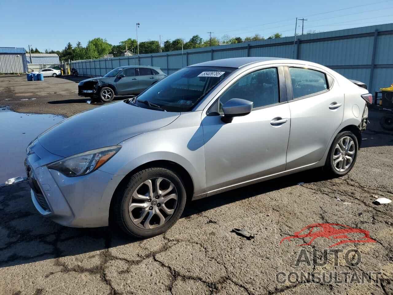 TOYOTA YARIS 2017 - 3MYDLBYVXHY160619