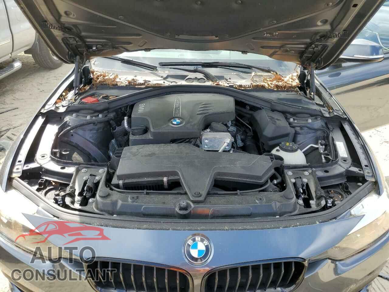 BMW 3 SERIES 2016 - WBA8E1G5XGNT34574