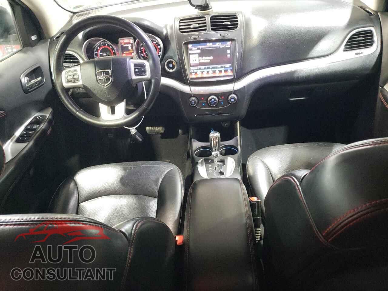 DODGE JOURNEY 2017 - 3C4PDDEG5HT570557