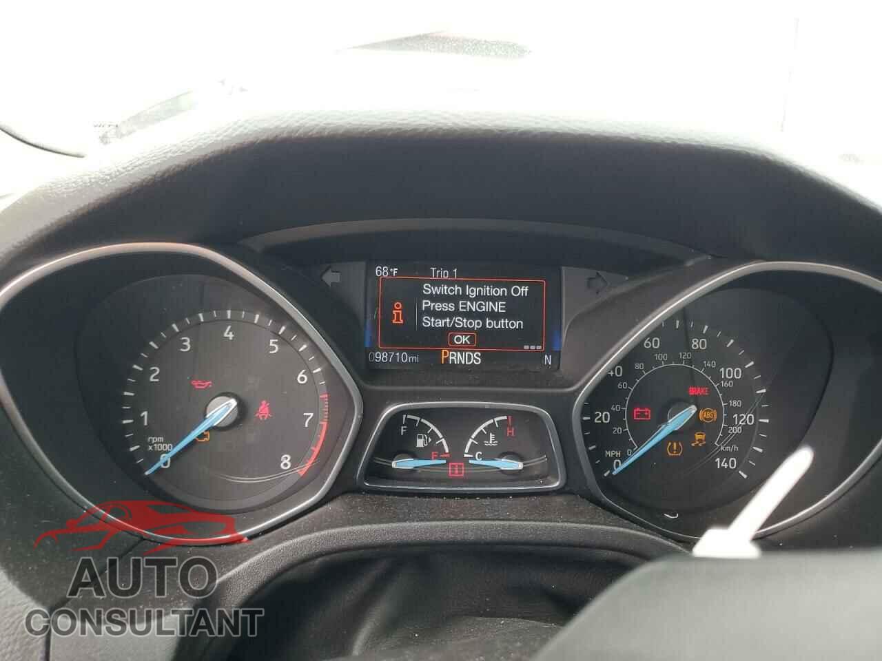 FORD FOCUS 2017 - 1FADP3J23HL218867