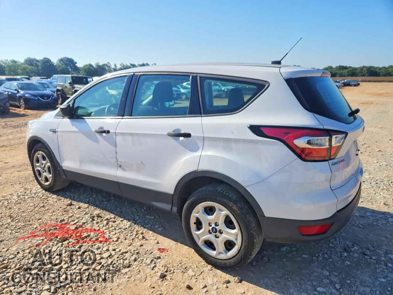 FORD ESCAPE 2017 - 1FMCU0F7XHUB51160