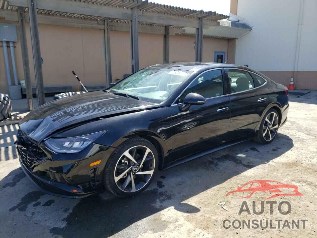 HYUNDAI SONATA 2023 - KMHL44J20PA279572