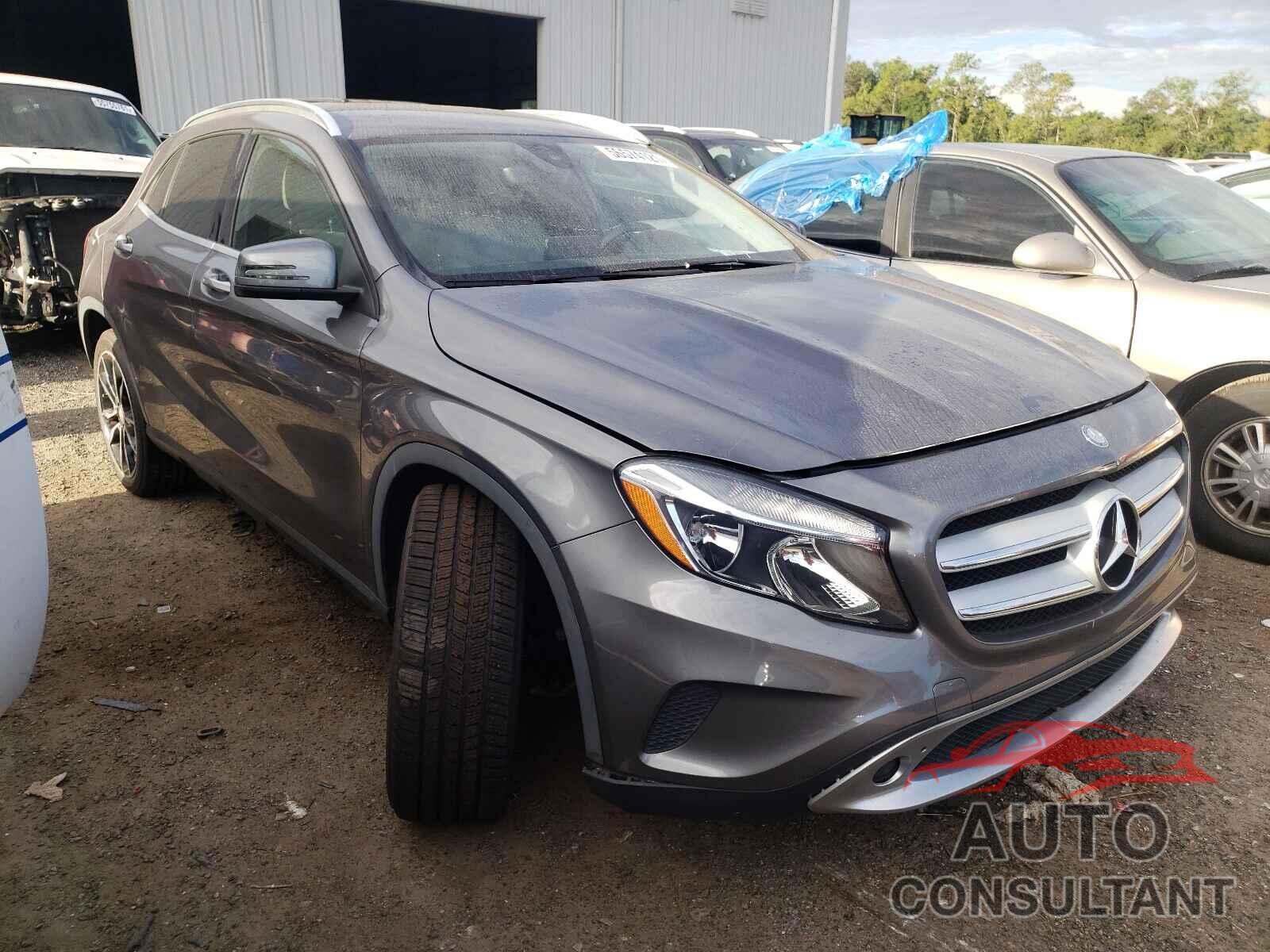 MERCEDES-BENZ GLA-CLASS 2016 - WDCTG4EB1GJ220658