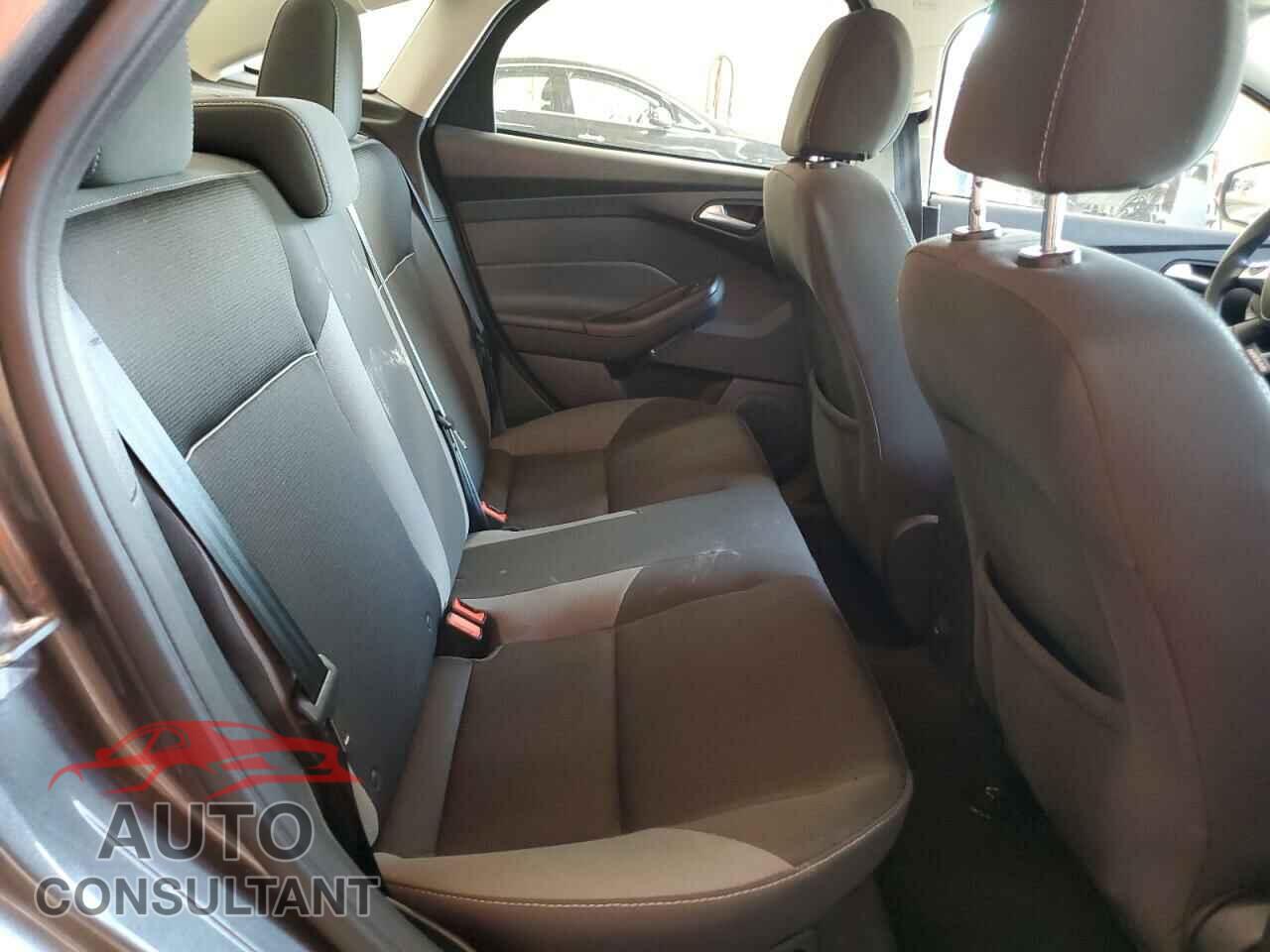 FORD FOCUS 2014 - 1FADP3F23EL407166