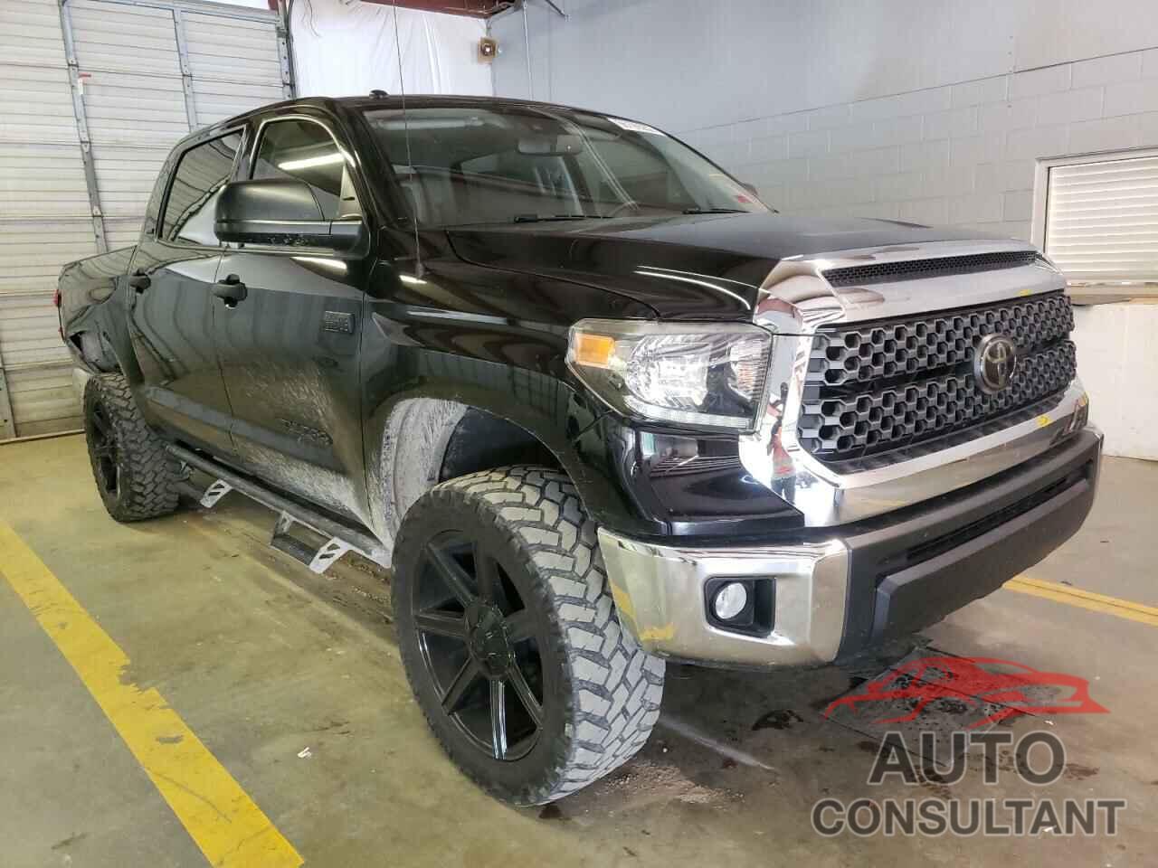 TOYOTA TUNDRA 2018 - 5TFDW5F16JX685448