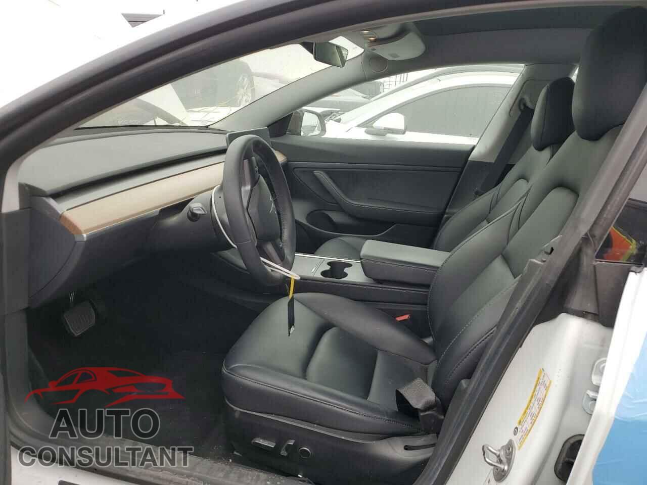 TESLA MODEL 3 2021 - 5YJ3E1EA1MF929921
