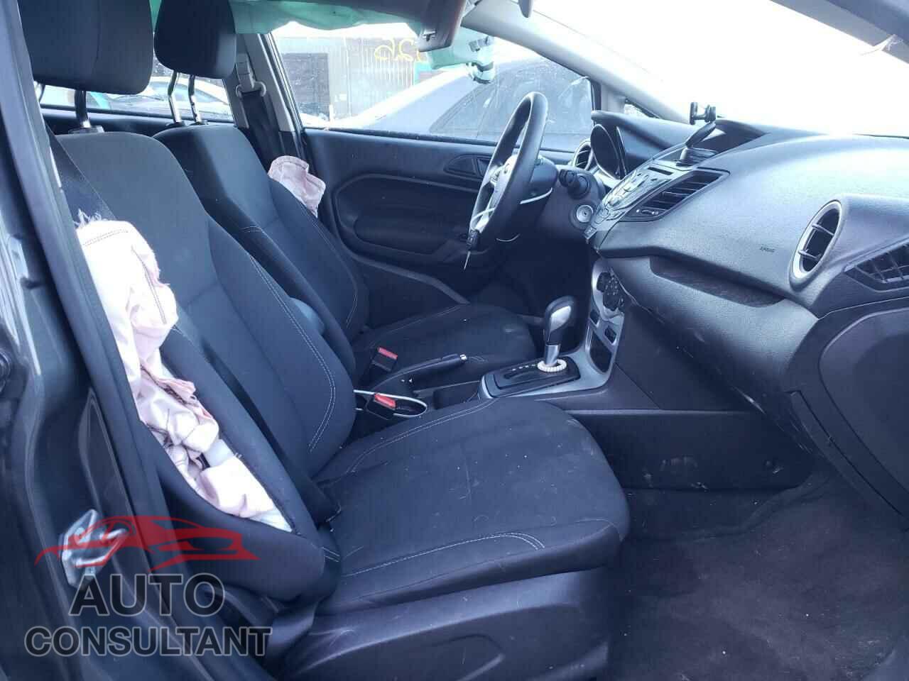 FORD FIESTA 2018 - 3FADP4EJ5JM128325