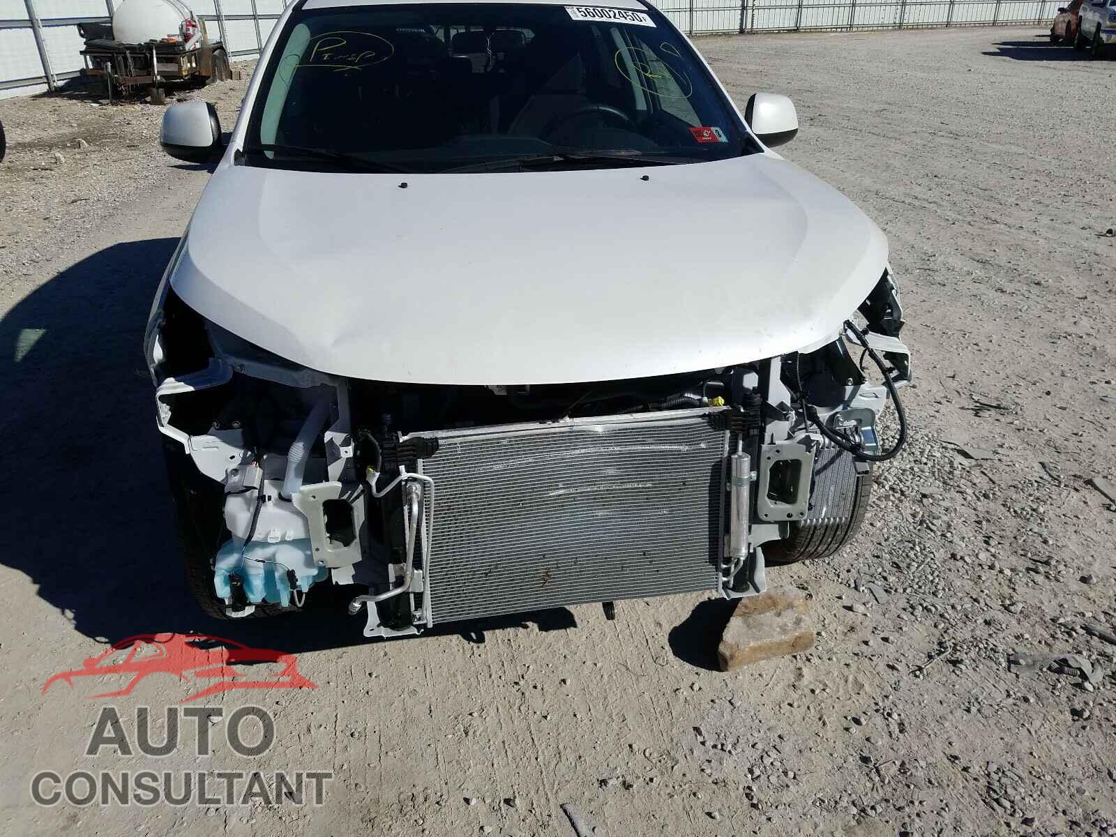 MITSUBISHI OUTLANDER 2020 - JA4AR3AU4LU014021