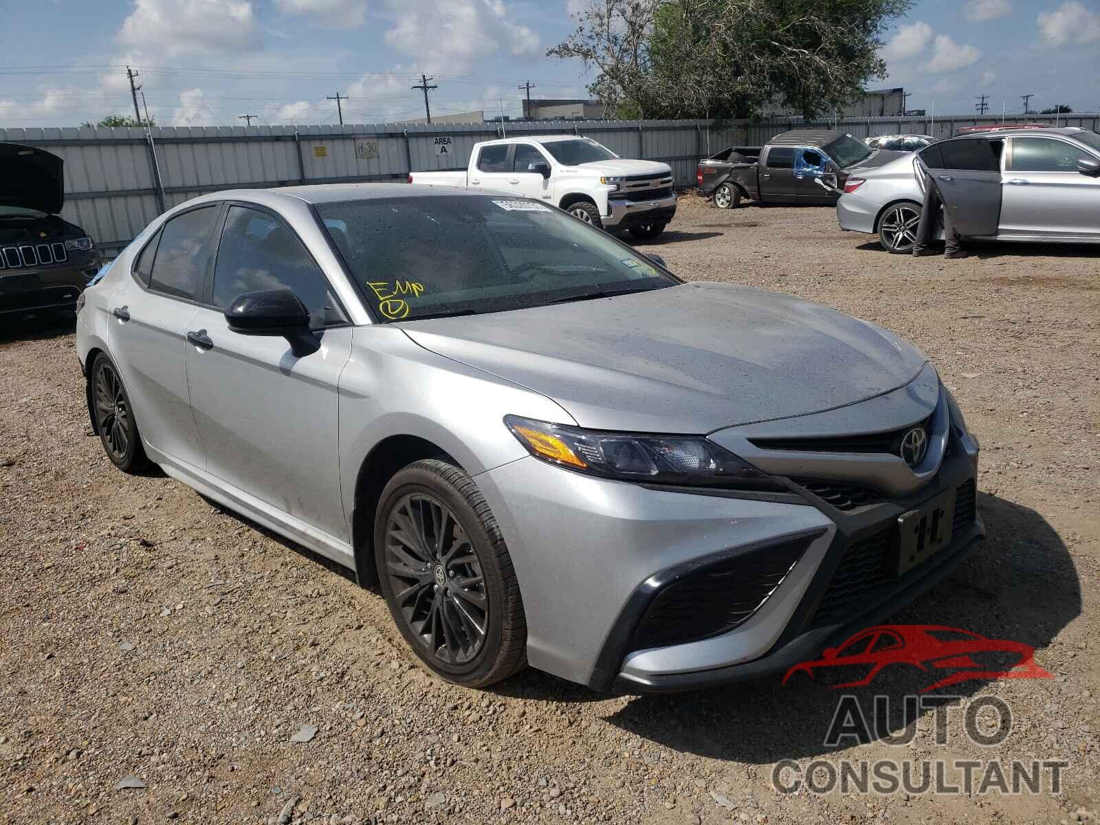 TOYOTA CAMRY 2021 - 4T1G11AK0MU448704