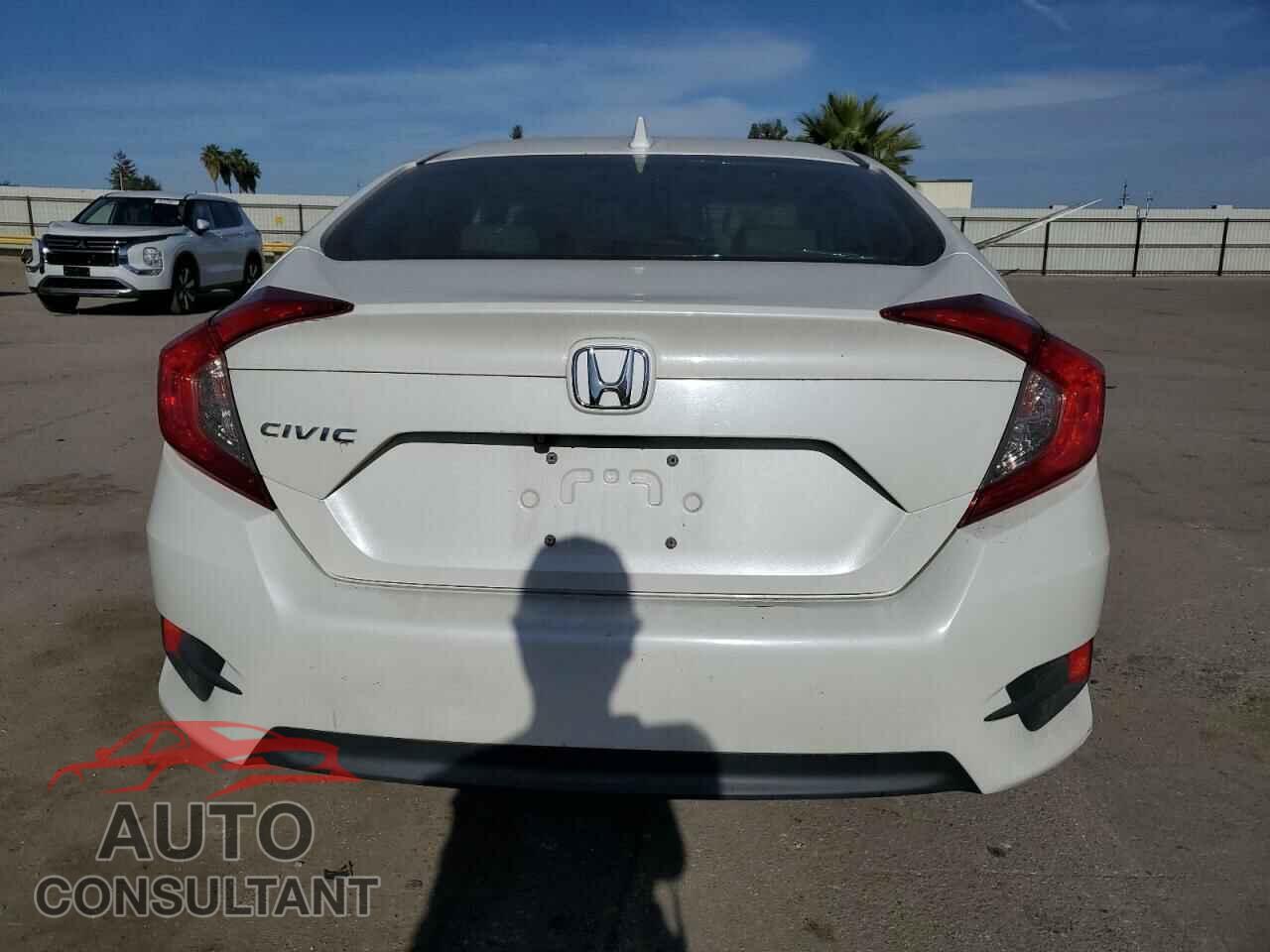 HONDA CIVIC 2017 - 19XFC2F77HE211894
