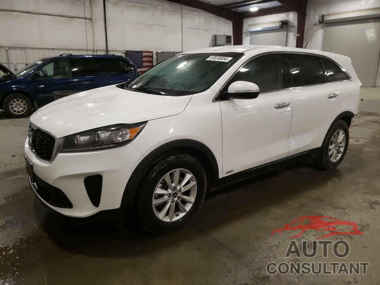 KIA SORENTO 2019 - 5XYPGDA56KG489528