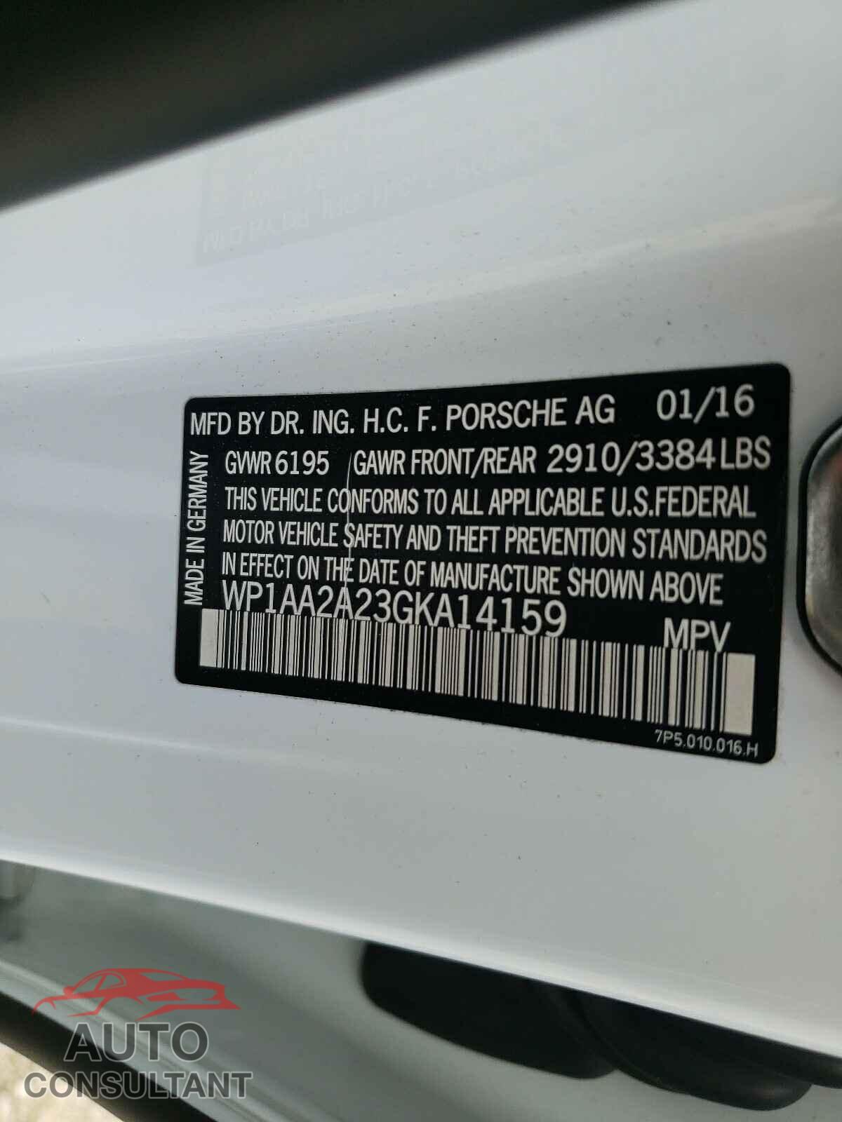 PORSCHE CAYENNE 2016 - WP1AA2A23GKA14159