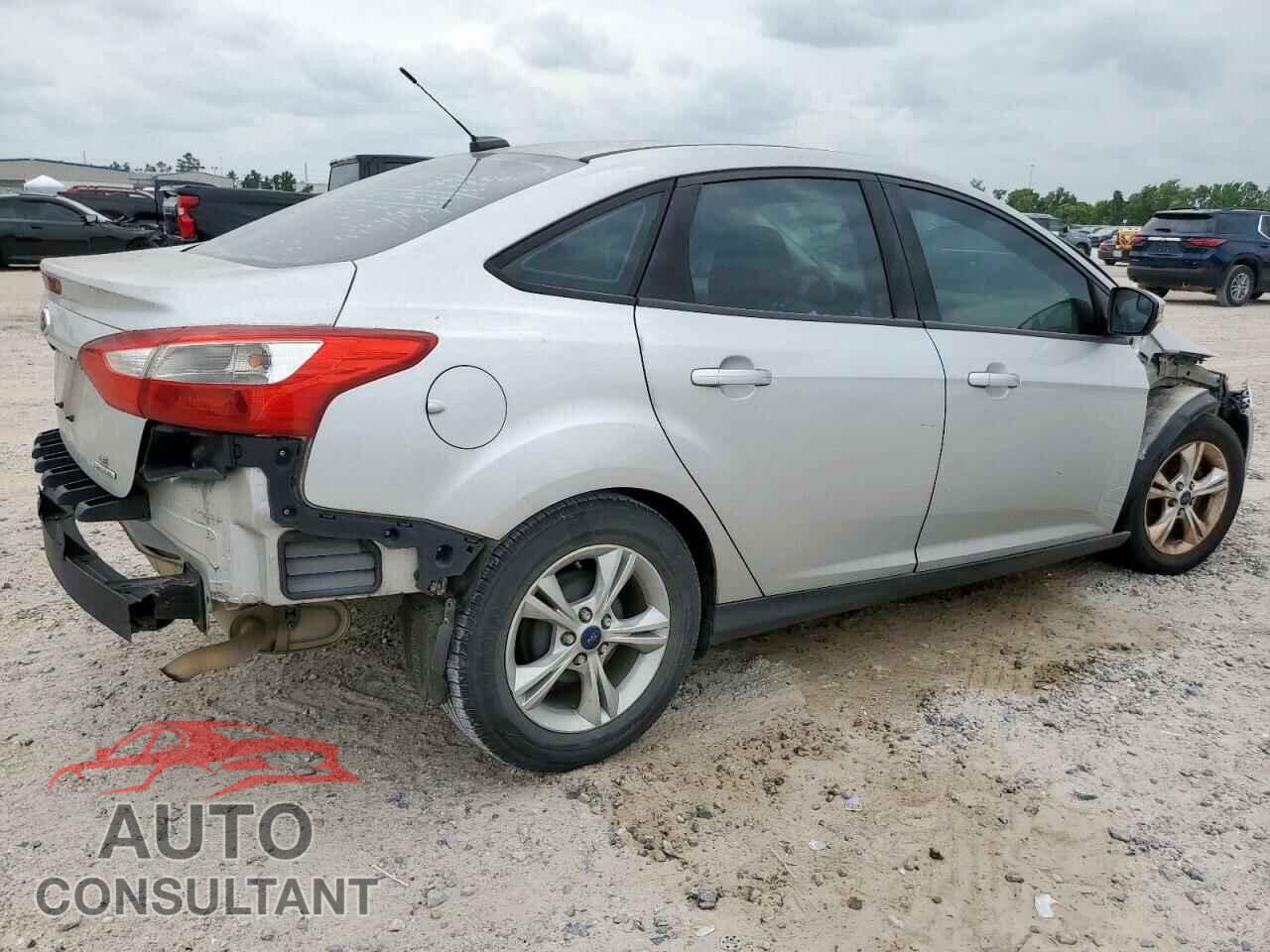 FORD FOCUS 2014 - 1FADP3F2XEL451486