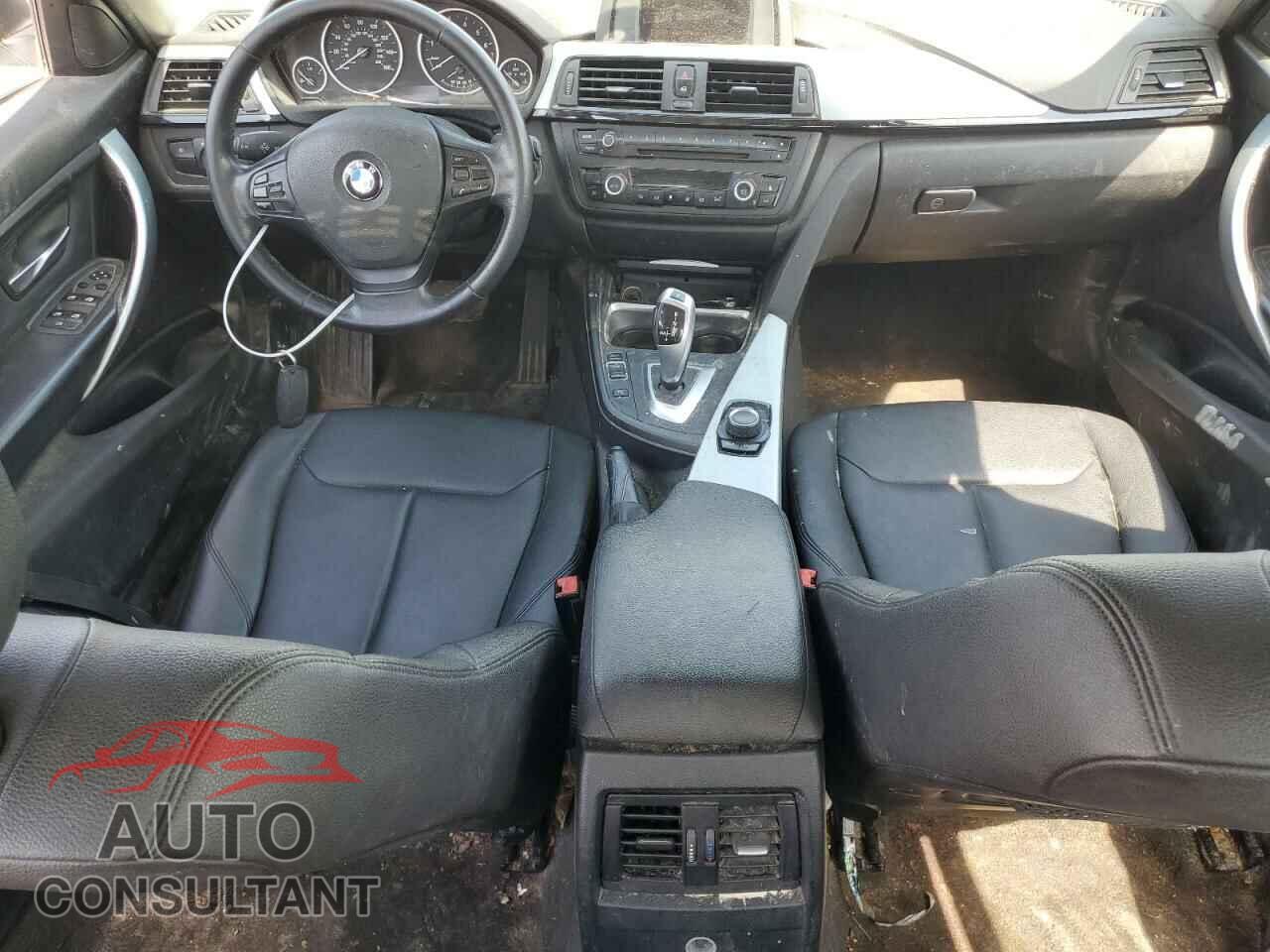 BMW 3 SERIES 2015 - WBA3B1G52FNT64654