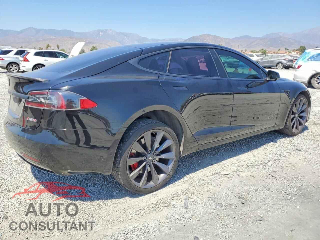 TESLA MODEL S 2017 - 5YJSA1E44HF227552