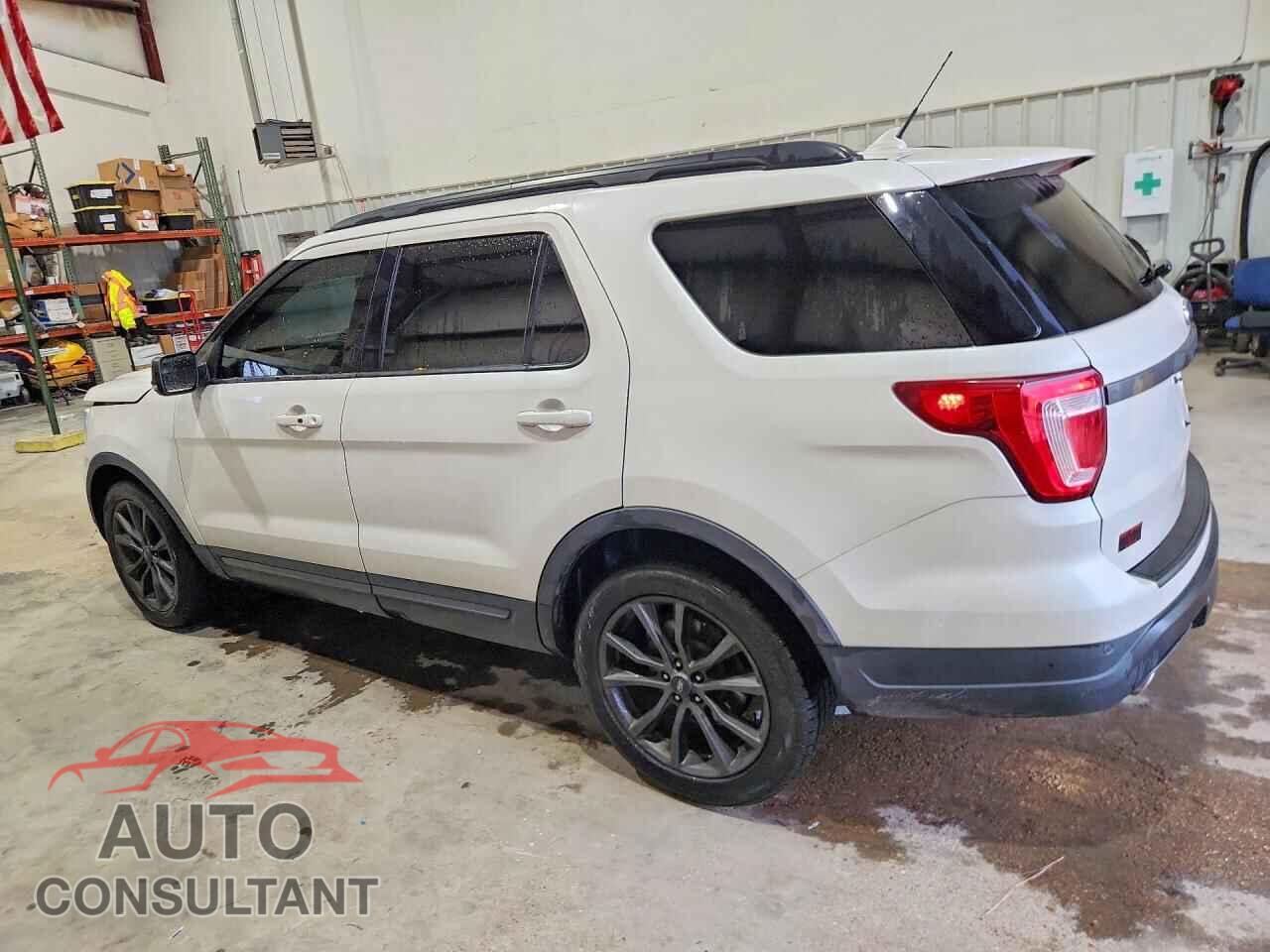 FORD EXPLORER 2018 - 1FM5K7D84JGB07145