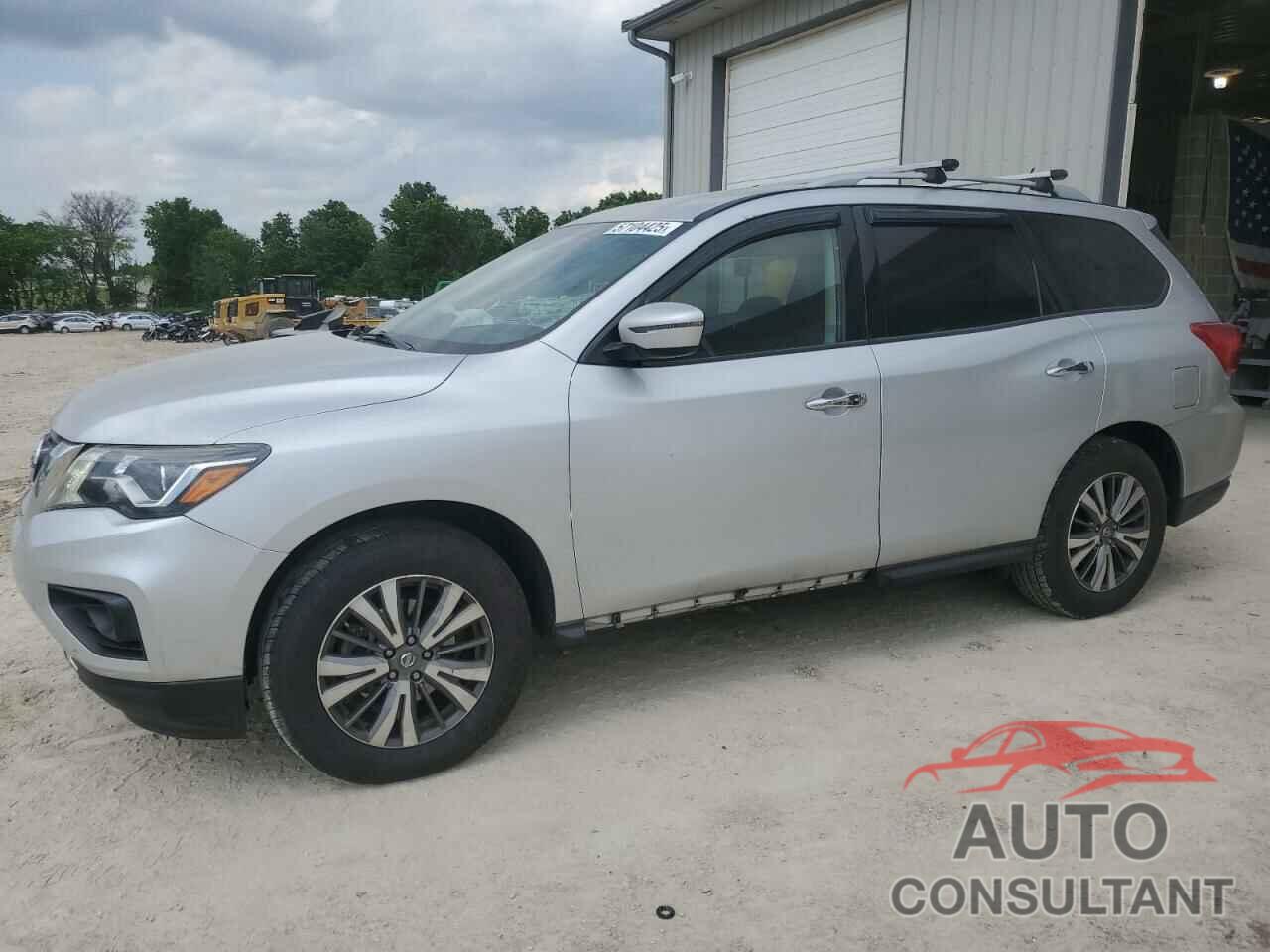 NISSAN PATHFINDER 2018 - 5N1DR2MM2JC646684