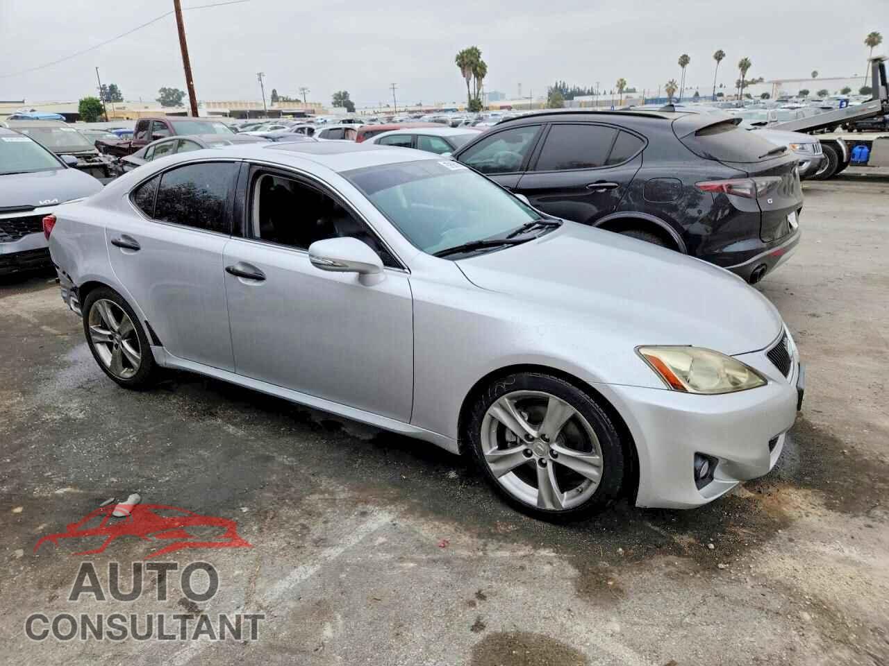 LEXUS IS 2011 - JTHBF5C23B5129257