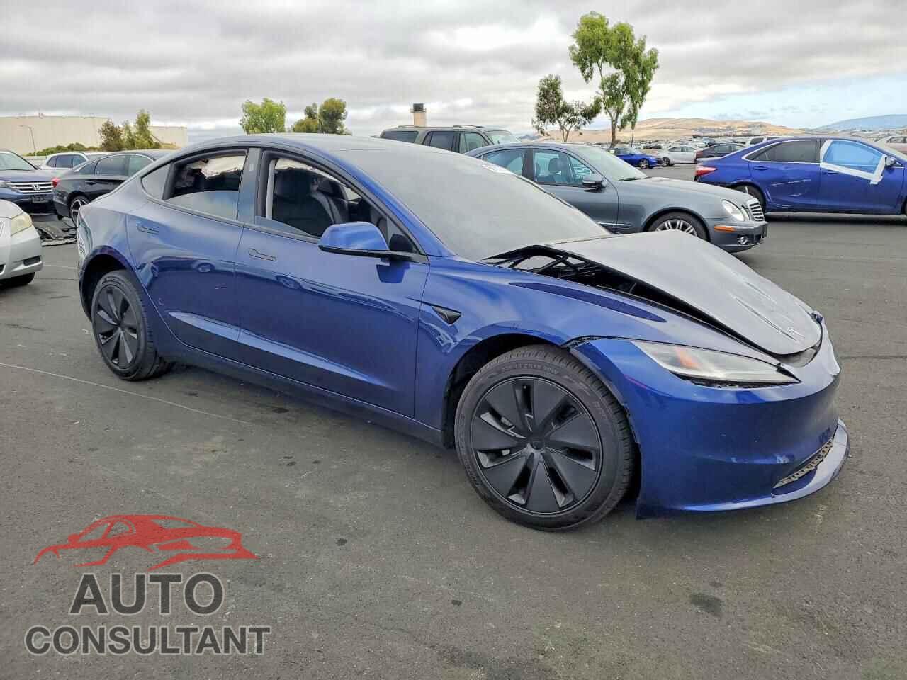 TESLA MODEL 3 2024 - 5YJ3E1EA8RF743994