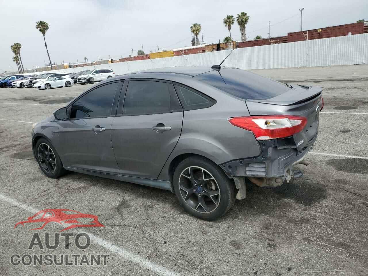 FORD FOCUS 2012 - 1FAHP3F21CL392052