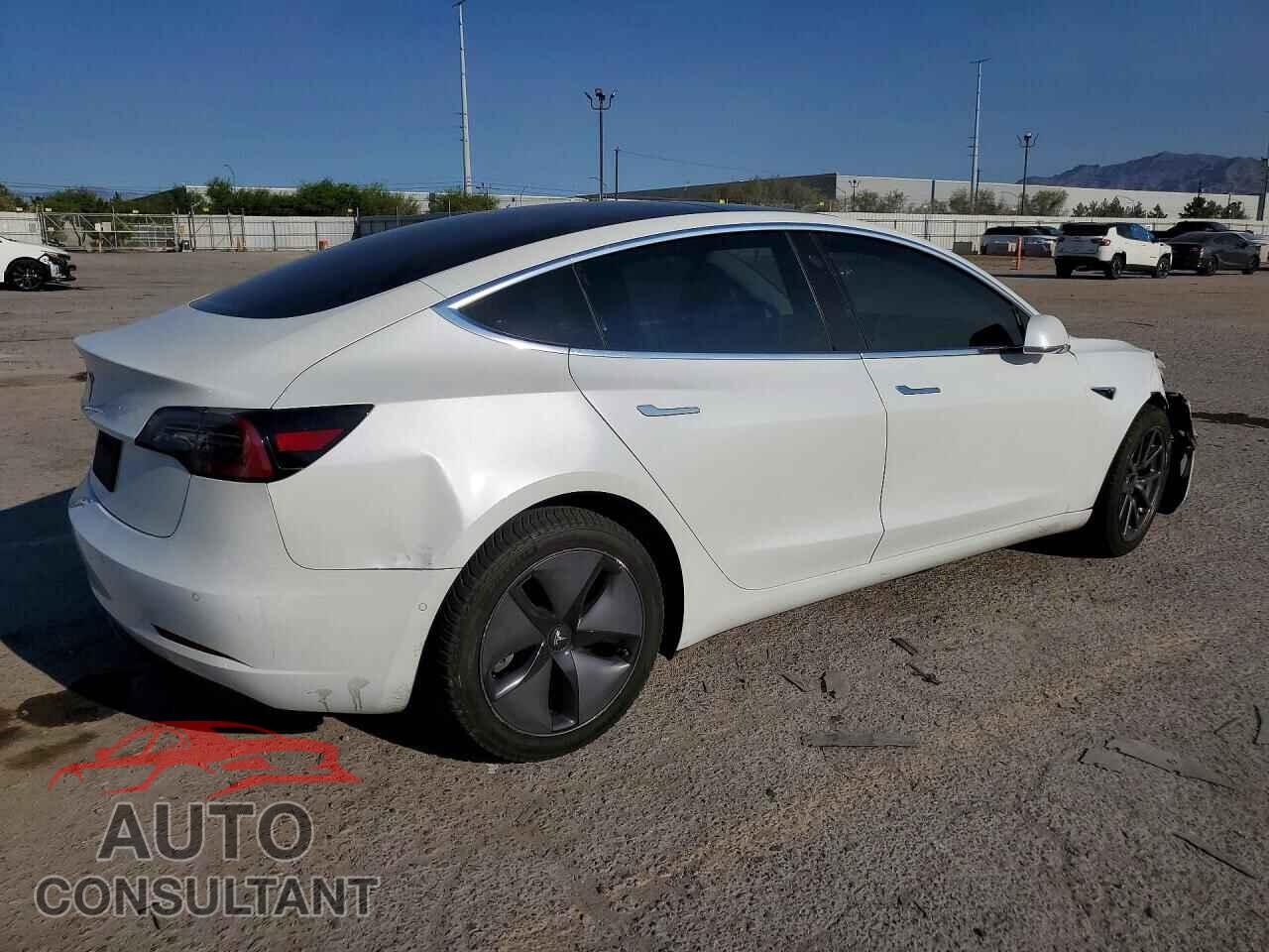 TESLA MODEL 3 2019 - 5YJ3E1EA3KF326384