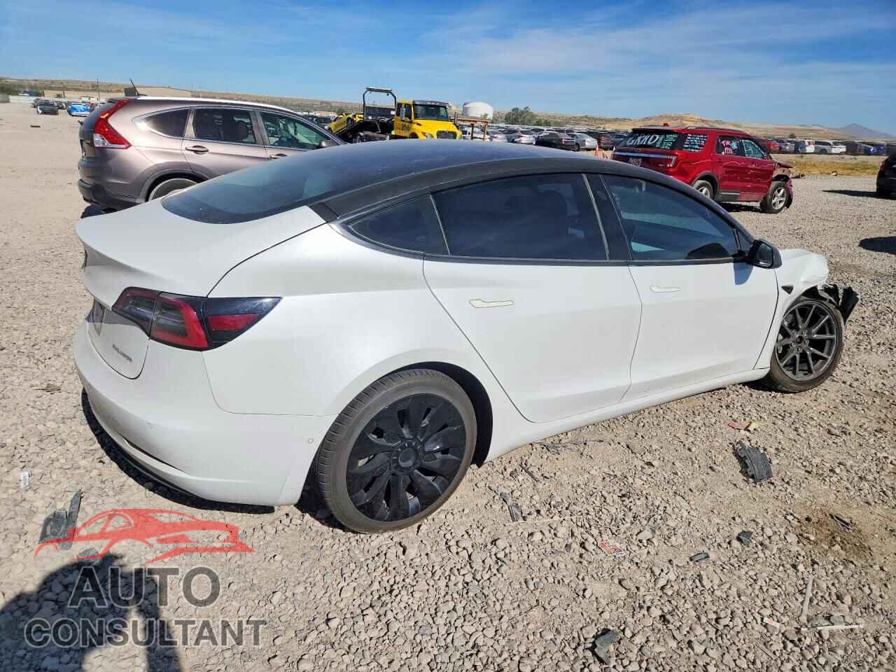 TESLA MODEL 3 2018 - 5YJ3E1EB0JF074875