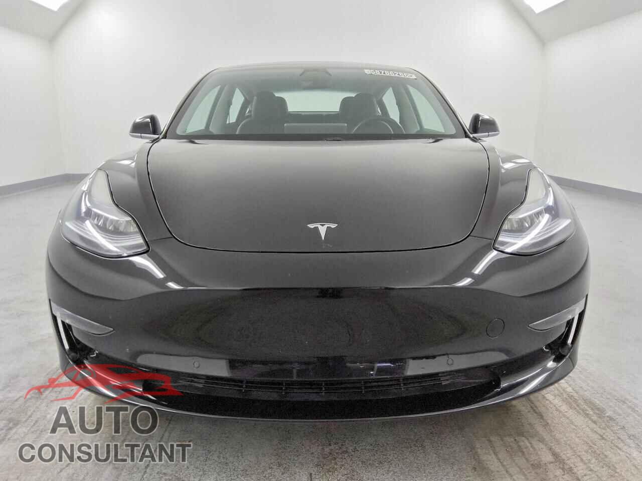 TESLA MODEL 3 2018 - 5YJ3E1EA8JF013863